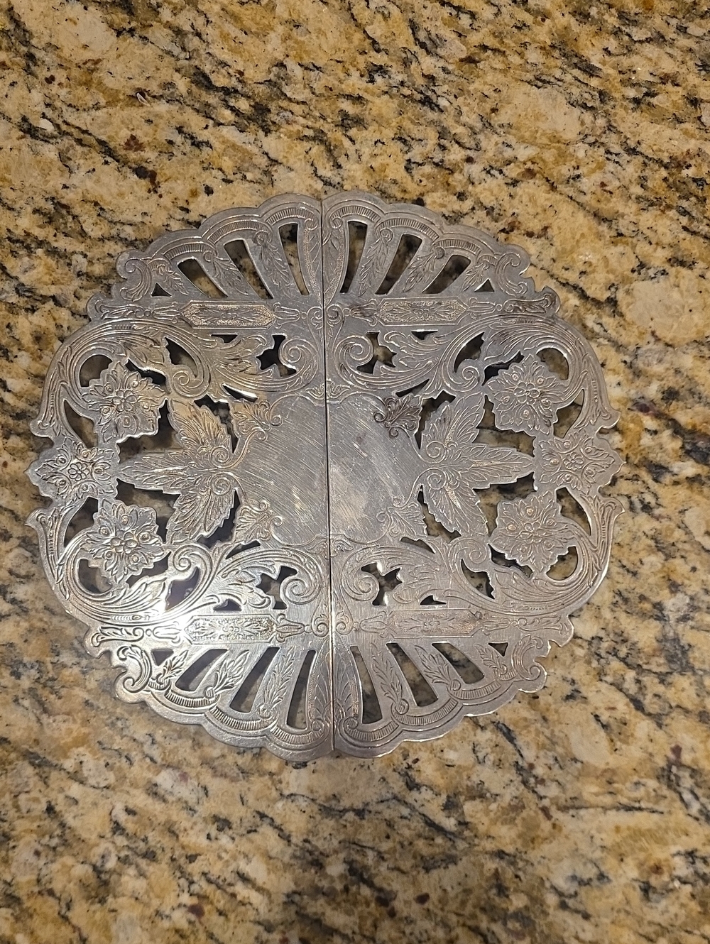 Vintage Wallace Ornate Silverplate Exoandable Trivet